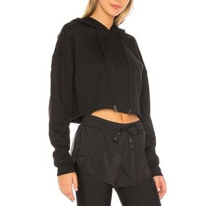 Alo Yoga edge cropped hoodie in black size xsmall